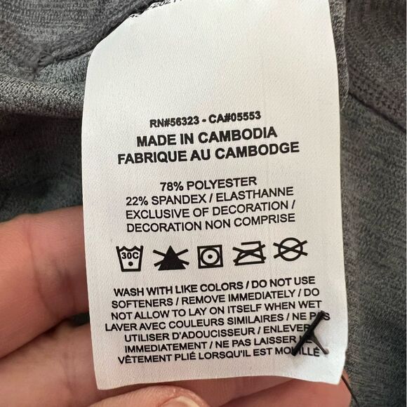 NWT Nike One Women's Tight Fit Mid-Rise Crop Dri-Fit Leggings Grey Size 2X New - Picture 9 of 10